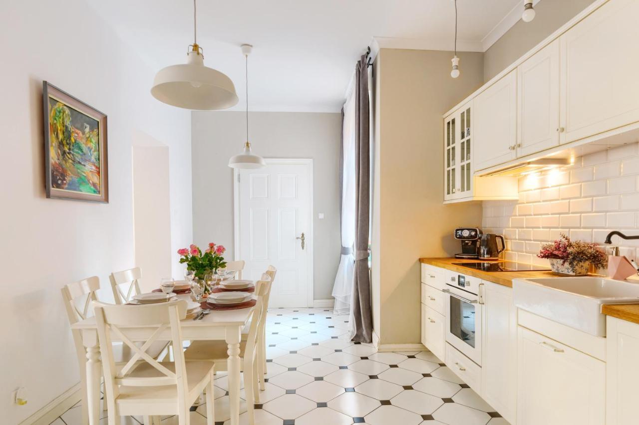 Apartament Nowe Miasto - Przy Parku Roz Gorzow Wielkopolski Luaran gambar